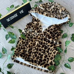 Faux fur leopard vest with hood